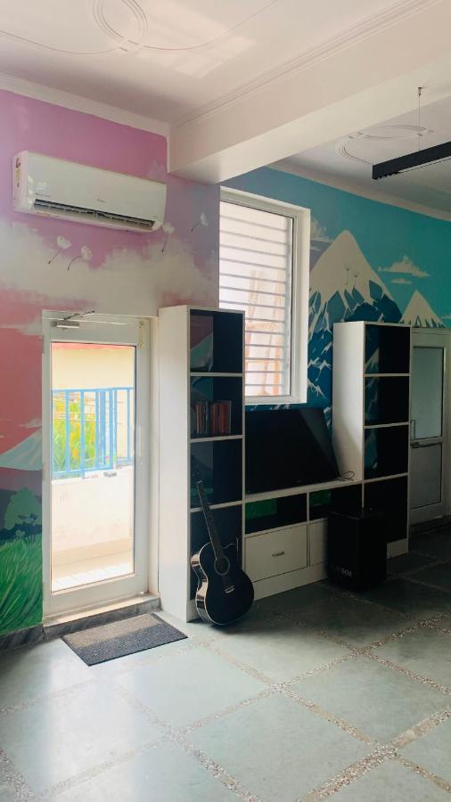 Hot - House Of Travellers, Rishikesh Ostello Esterno foto