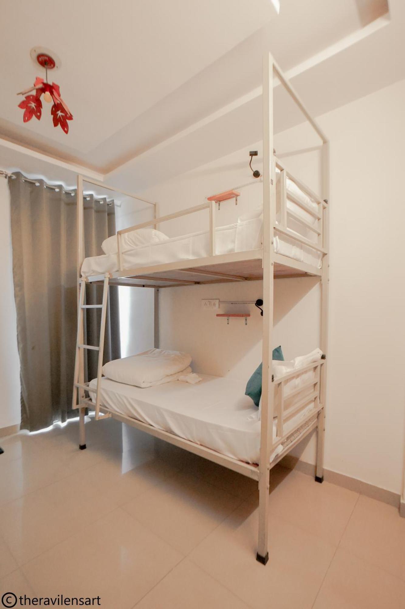Hot - House Of Travellers, Rishikesh Ostello Esterno foto