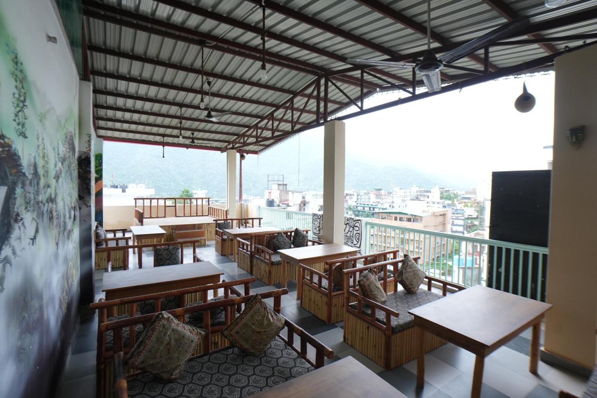Hot - House Of Travellers, Rishikesh Ostello Esterno foto